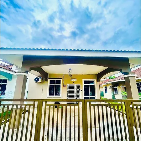 Homestay Bandar Kangar Exterior photo